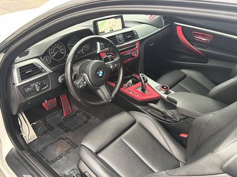 Used 2019 BMW 430i Coupe w/ M Sport Package RWD image 5
