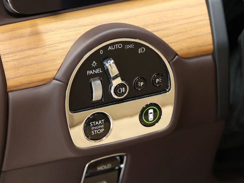Used 2022 Rolls-Royce Ghost w/ Ghost Package AWD/4WD image 27