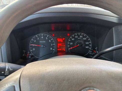 Used 2019 Nissan NV 3500 S image 27