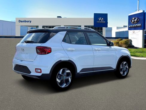 New 2026 Hyundai Venue SEL image 8
