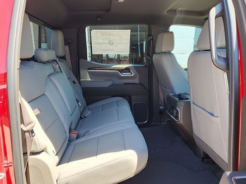 New 2026 GMC Sierra 1500 SLT image 43
