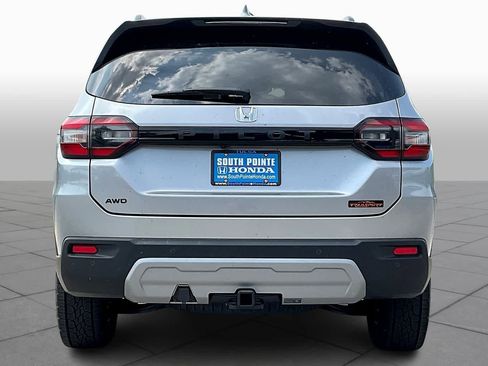 New 2025 Honda Pilot TrailSport image 4