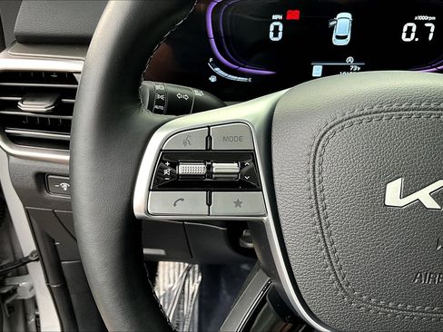 Used 2025 Kia Telluride EX X-Line AWD/4WD image 11