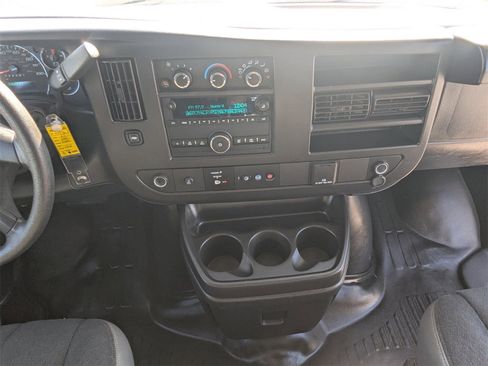 Used 2023 GMC Savana 2500 w/ Driver Convenience Package image 16