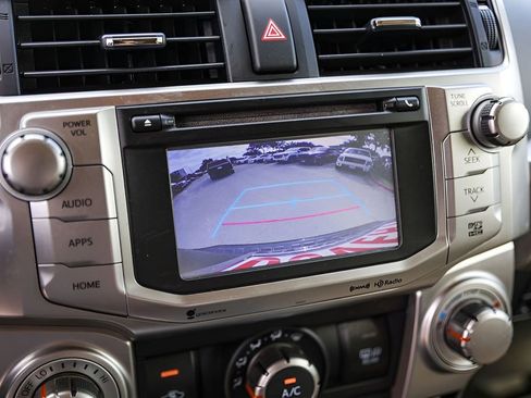 Used 2019 Toyota 4Runner SR5 AWD/4WD image 17