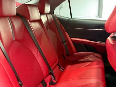 Used 2021 Toyota Camry XSE image 12