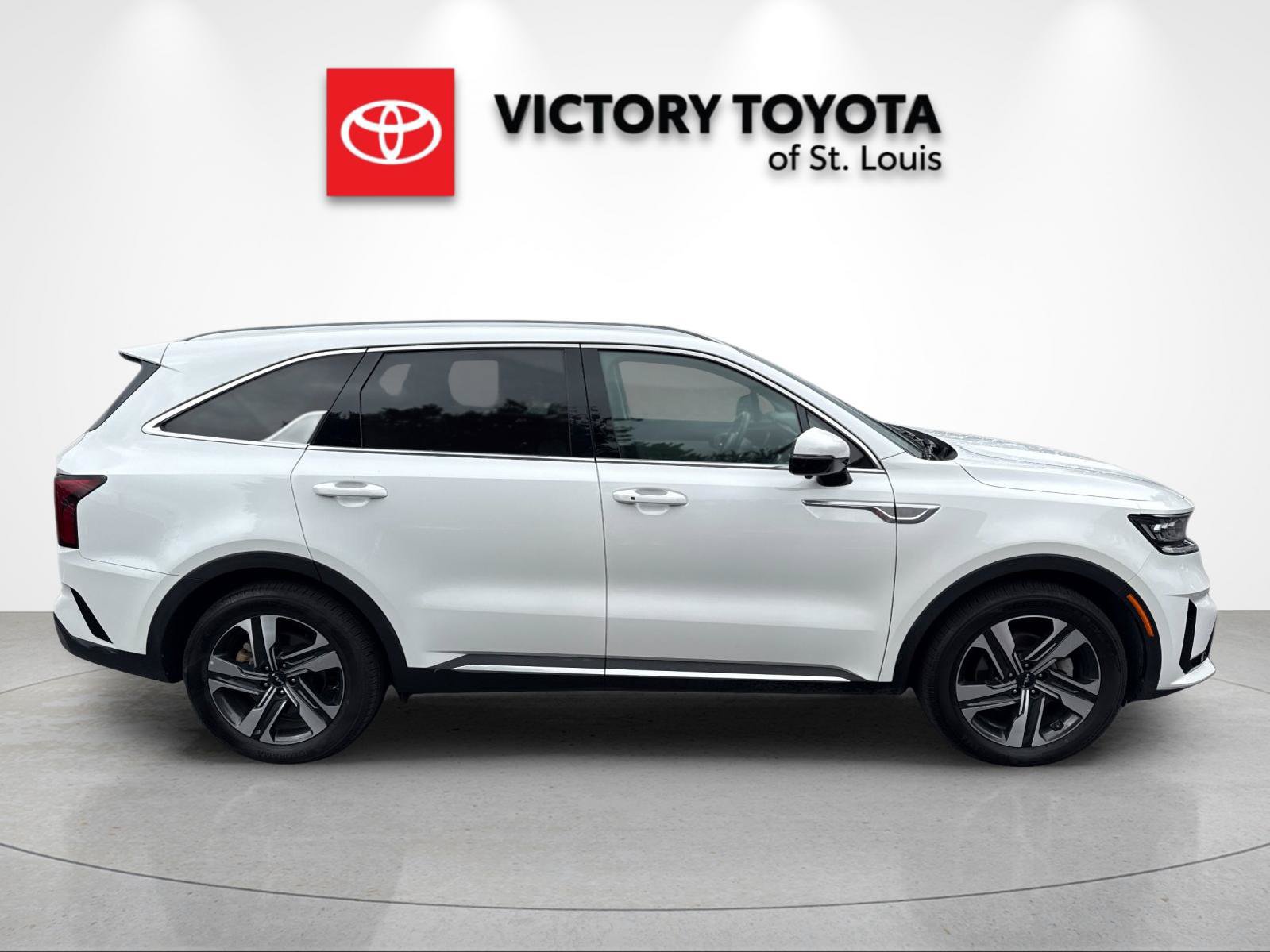Used 2023 Kia Sorento SX Prestige w/ Panoramic Sunroof Package AWD/4WD image 2