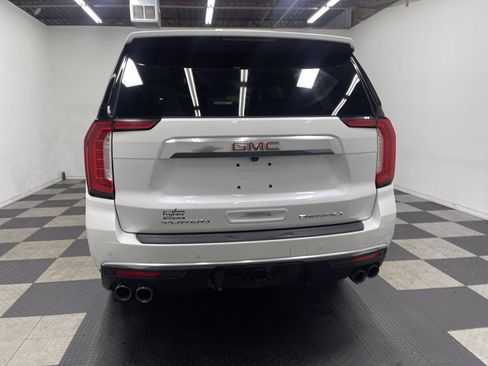 Used 2023 GMC Yukon XL Denali image 3
