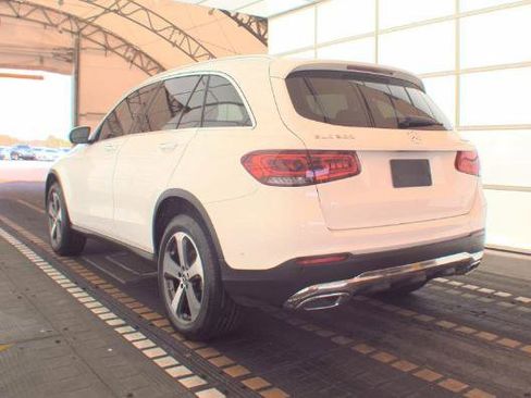 Used 2021 Mercedes-Benz GLC 300 4MATIC w/ Premium Package image 4