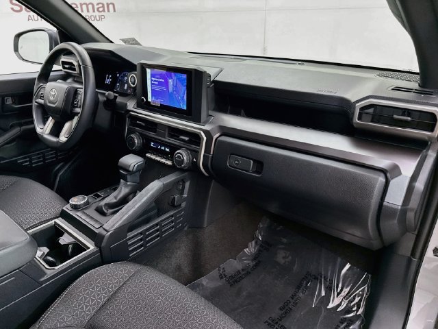 Used 2025 Toyota 4Runner SR5 RWD image 28
