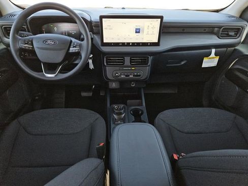 New 2025 Ford Maverick XL image 6