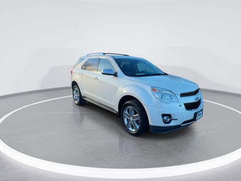Used 2014 Chevrolet Equinox LTZ image 2