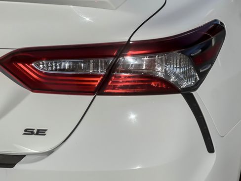 Certified 2019 Toyota Camry SE w/ Protection Package (Q2) image 24