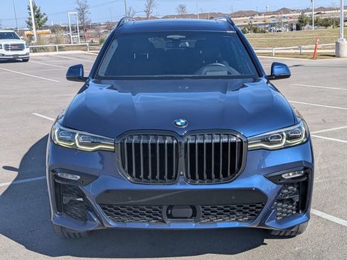 Used 2022 BMW X7 xDrive40i w/ M Sport Package image 2
