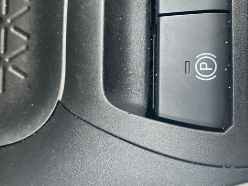 Certified 2023 Toyota RAV4 LE AWD/4WD image 29