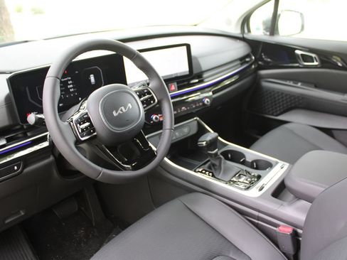 New 2026 Kia Carnival SX Prestige FWD image 28