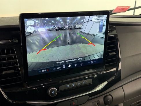 Used 2024 Ford Transit 350 XLT image 18