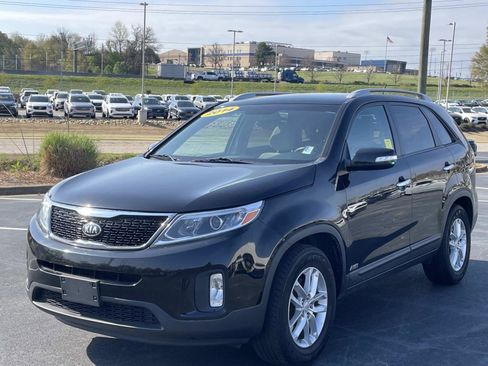 Used 2014 Kia Sorento LX image 3
