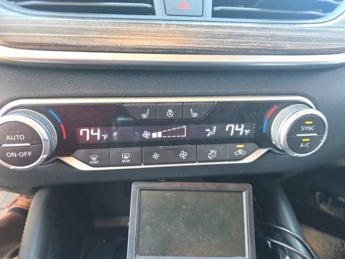 Used 2020 Nissan Altima 2.5 SL FWD image 22