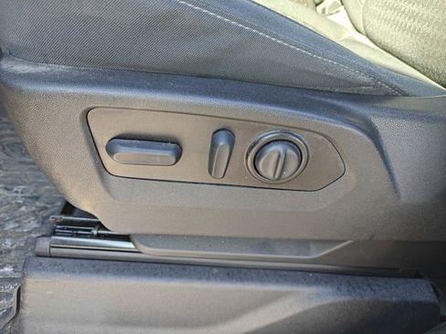 Used 2022 Chevrolet Silverado 1500 LT image 8