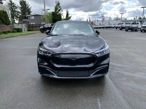 Used 2024 Ford Mustang Mach-E Premium image 11