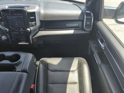 Used 2025 RAM 1500 Laramie AWD/4WD image 15