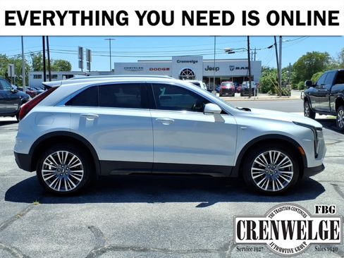 Used 2024 Cadillac XT4 Premium Luxury w/ Technology Package FWD image 1