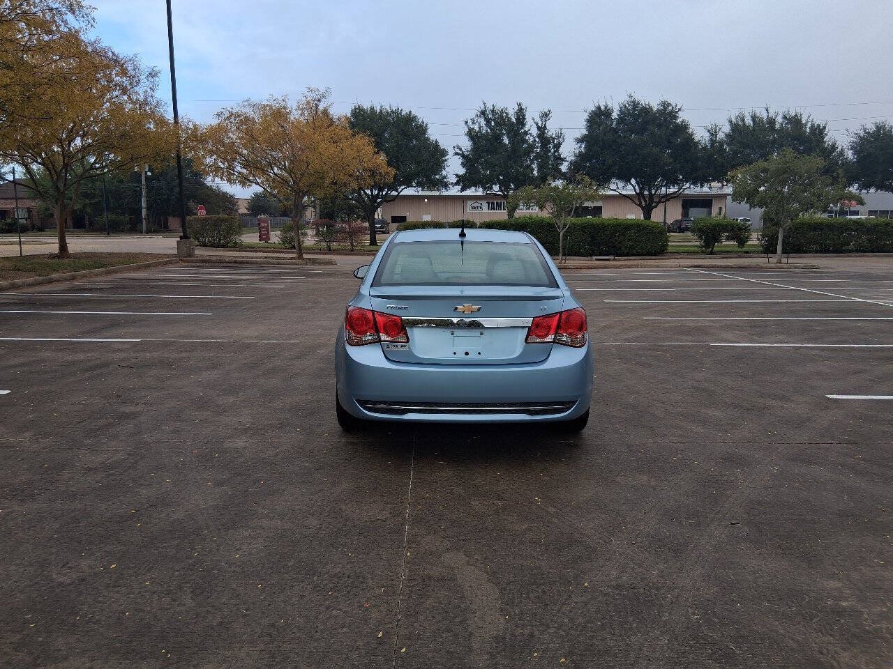 Used 2011 Chevrolet Cruze LT w/ RS Package FWD image 5