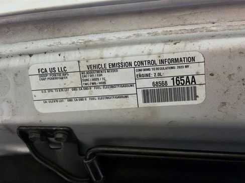 Used 2023 Jeep Wrangler Unlimited Sahara AWD/4WD image 17