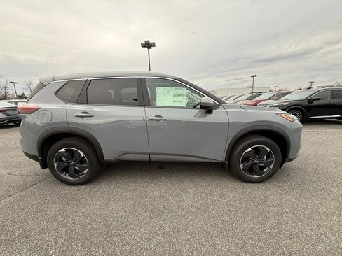 New 2026 Nissan Rogue SV w/ SV Premium Package image 4
