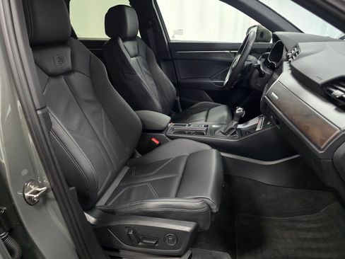 Certified 2025 Audi Q3 2.0T Premium w/ Convenience Package image 27