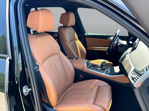 Used 2022 BMW X5 sDrive40i w/ M Sport Package RWD image 8