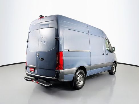 Used 2019 Mercedes-Benz Sprinter 144 image 5