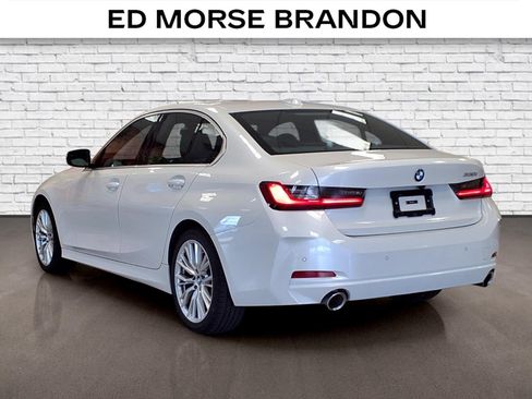 Used 2024 BMW 330i Sedan w/ Convenience Package RWD image 3