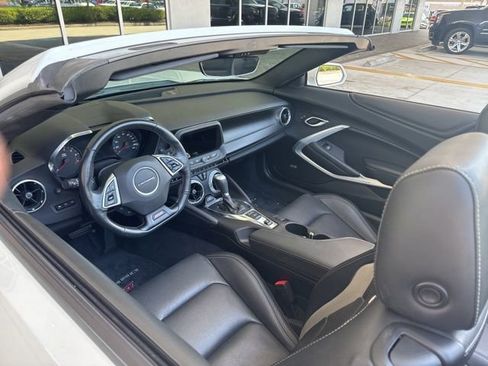 Used 2020 Chevrolet Camaro SS image 6