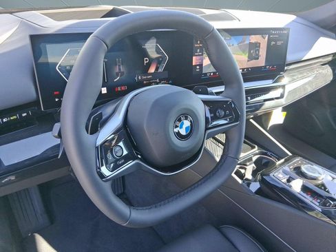 Used 2026 BMW 530i w/ Premium Package RWD image 4