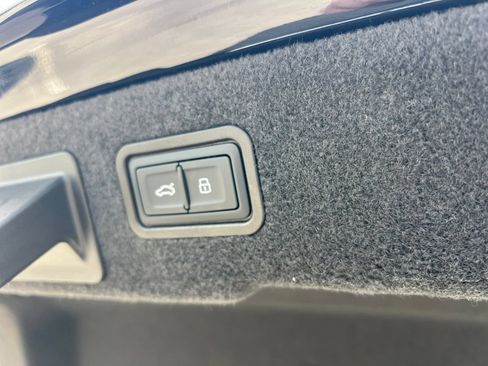New 2026 Audi A8 L 3.0T AWD/4WD image 33