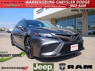 Used 2024 Toyota Camry SE image 1