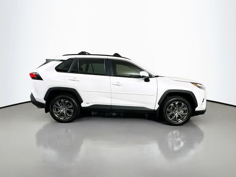 Used 2024 Toyota RAV4 XLE Premium image 4