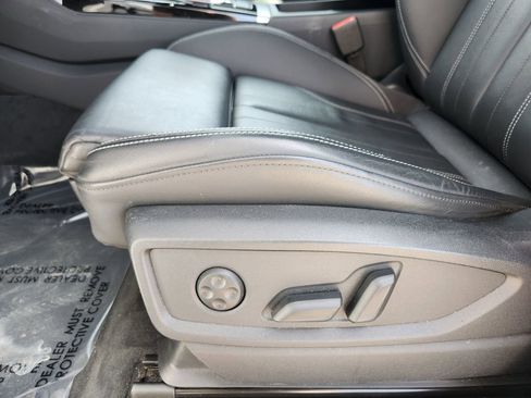 Used 2025 Audi Q5 2.0T Premium image 14