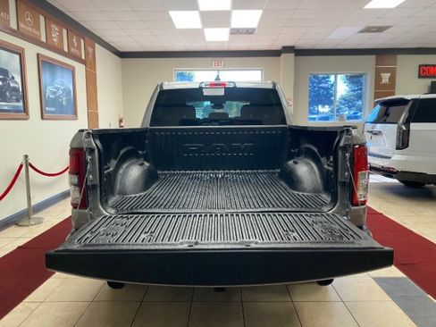 Used 2022 RAM 1500 Big Horn RWD image 6
