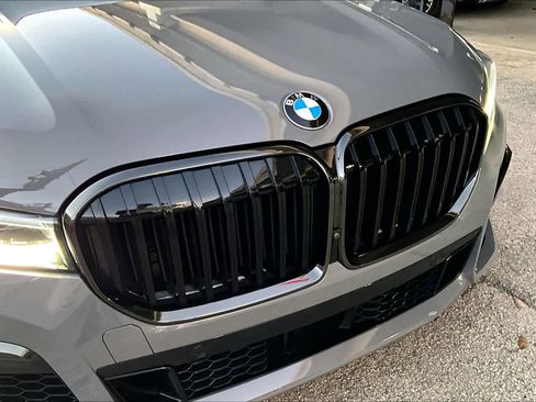 Used 2022 BMW 750i xDrive w/ Executive Package image 29