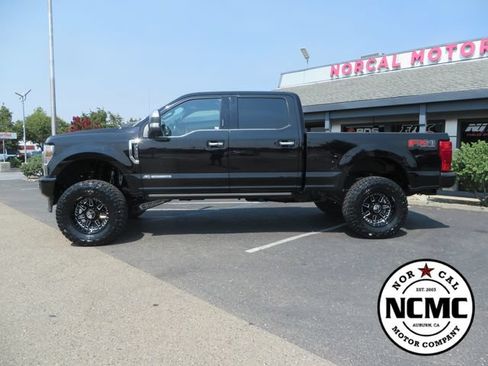 Used 2021 Ford F250 Platinum AWD/4WD image 2