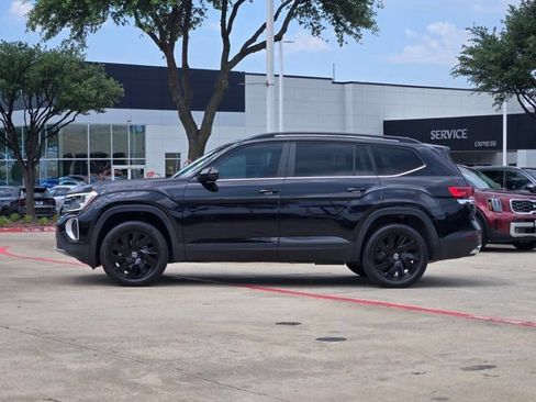 Used 2024 Volkswagen Atlas SE FWD image 4