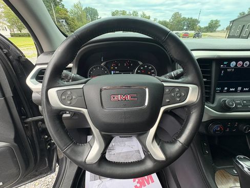 Used 2017 GMC Acadia SLE AWD/4WD image 13