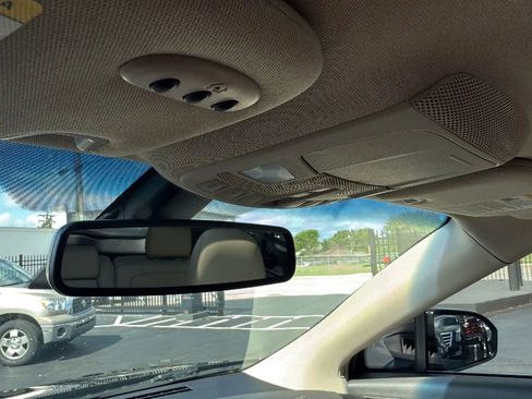 Used 2017 Lincoln MKX Select w/ Select Plus Package image 48