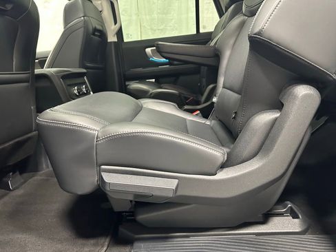 Used 2025 Ford Expedition Max Platinum AWD/4WD image 42
