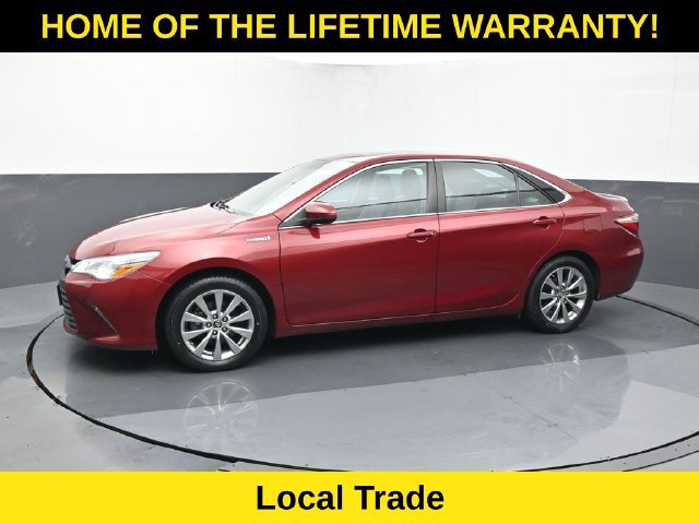 Used 2015 Toyota Camry XLE w/ Moonroof Package FWD image 3