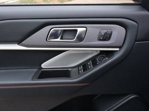 Used 2025 Ford Explorer ST w/ Sun And Sound Package image 26