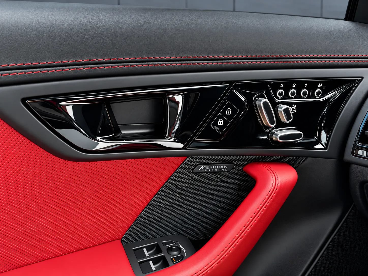 Used 2021 Jaguar F-TYPE R AWD/4WD image 19